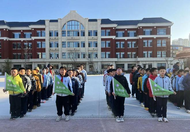 管中一附小第十四届校园足球班级联赛纪实(图2)