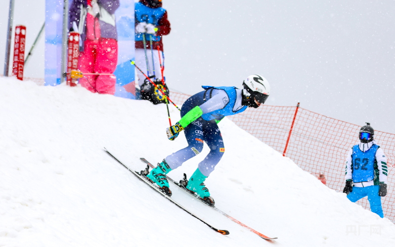 冰雪春天丨冰雪奇“冀”万象新雪舞太行双轨竞(图3)